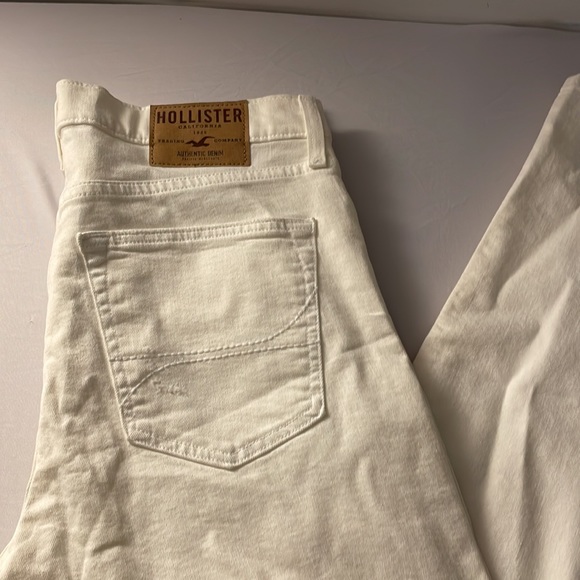 White Ripped Hollister Jeans NWT Size 32 x 30 - Picture 6 of 9